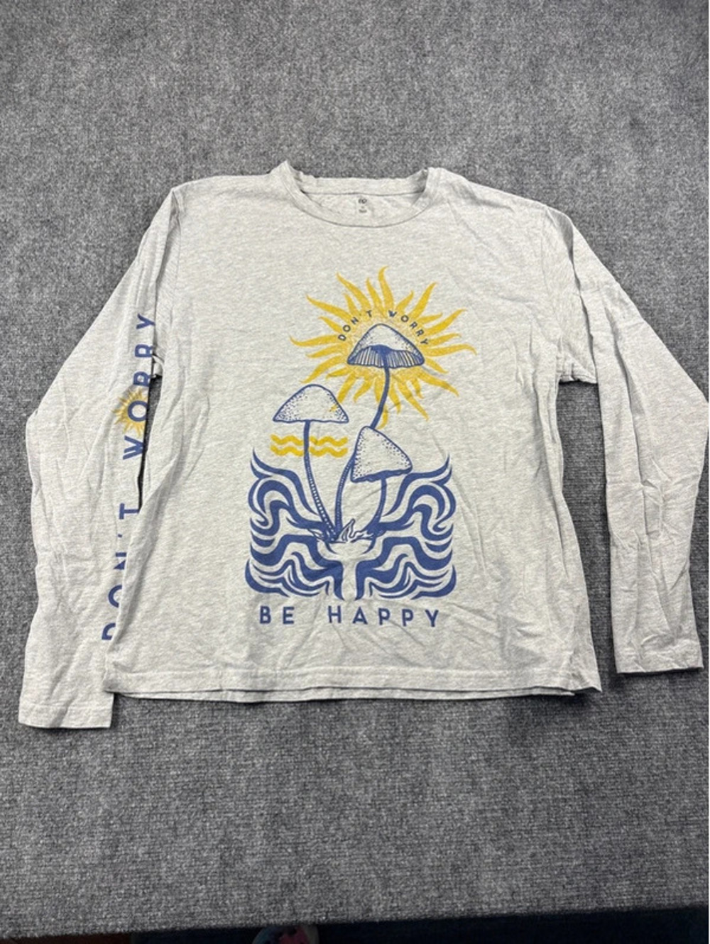 1391 Women’s Don’t Worry Be Happy Long Sleeve t-shirt Mushrooms and Sun